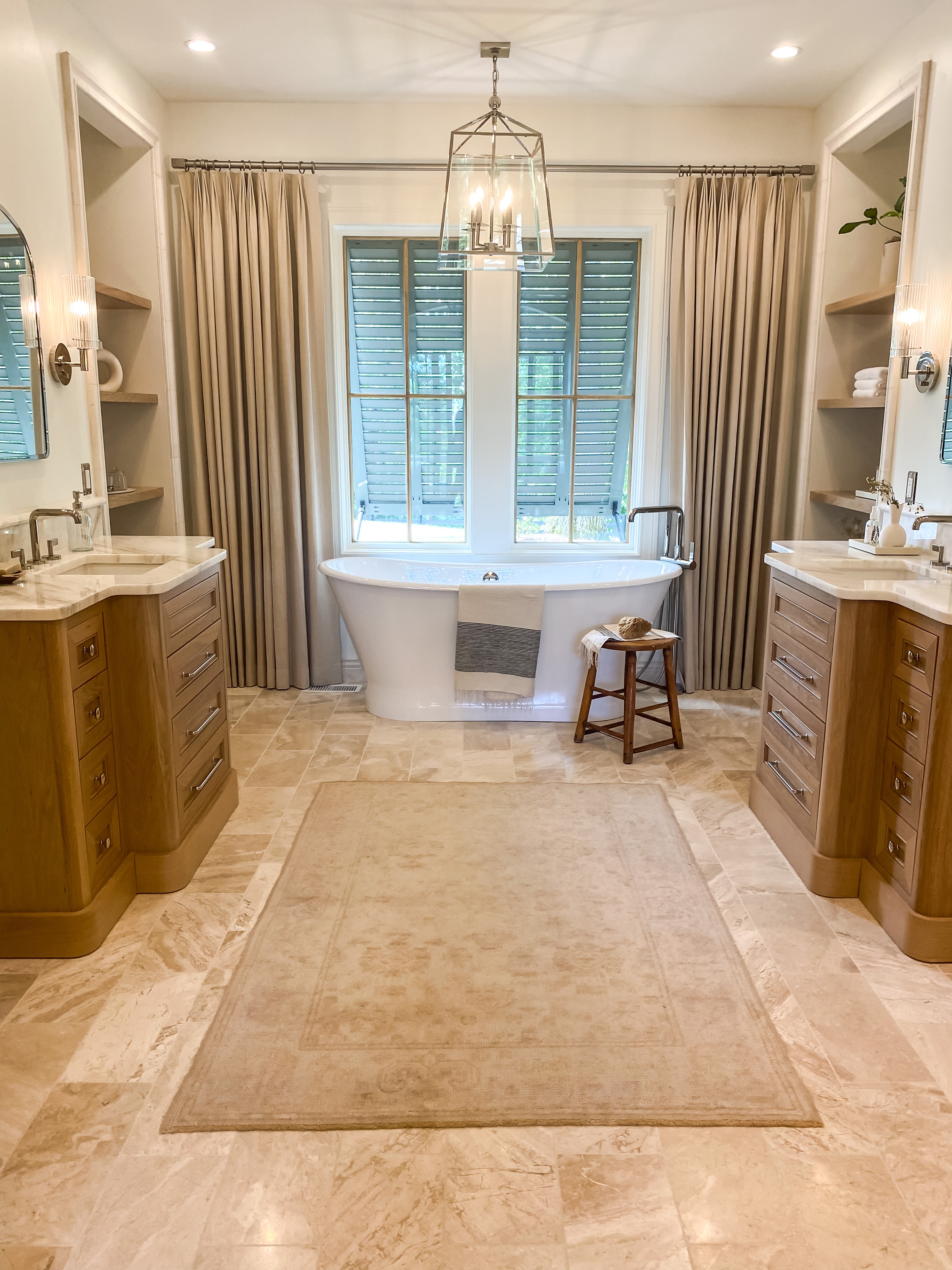 Southern Living Idea House 2023 Master Bathroom